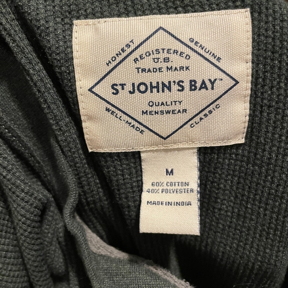 *BUNDLE* Three Men’s St. John’s Bay Long Sleeve Shirts - Picture 5 of 6